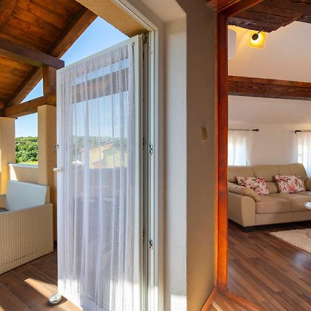 Apartman Viki Stinjan Pula Exteriér fotografie