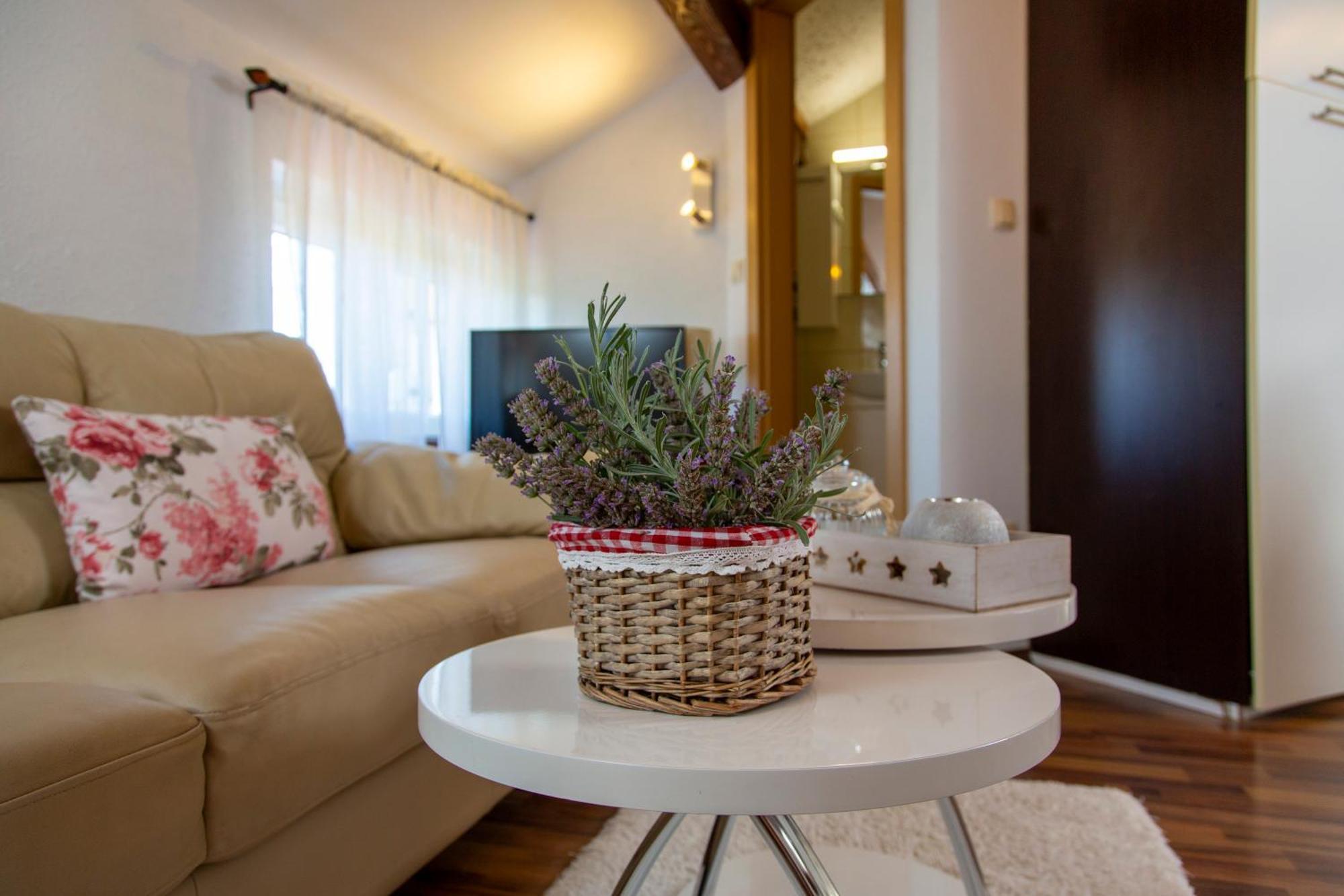 Apartman Viki Stinjan Pula Exteriér fotografie