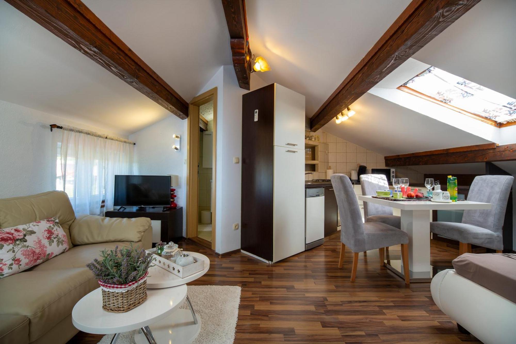Apartman Viki Stinjan Pula Exteriér fotografie